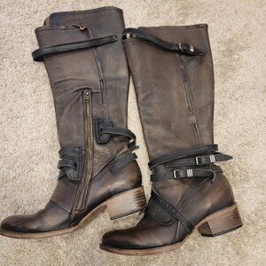 Freebirds Gia size 8